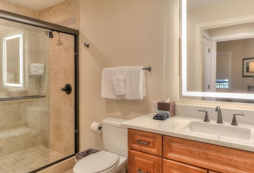 2 Bedrooms Apartment River View, Riverstone Condo Resort & Spa