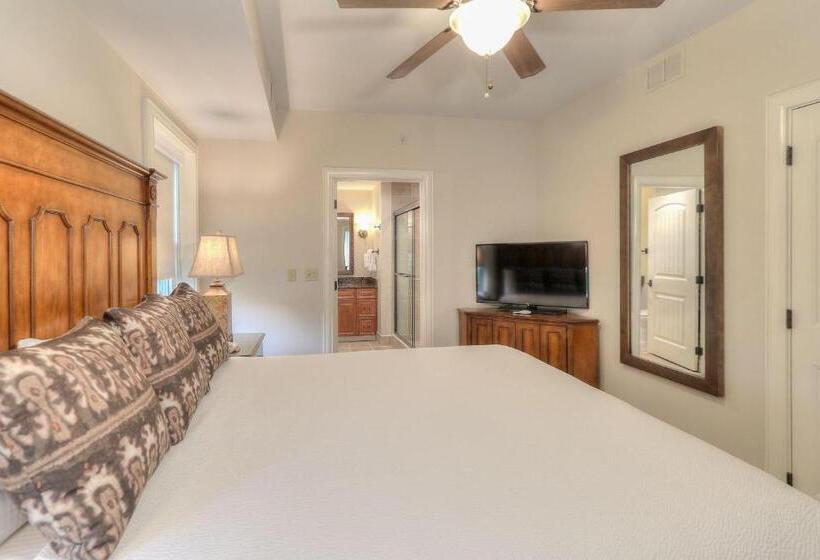 1 Bedroom Apartment River View, Riverstone Condo Resort & Spa
