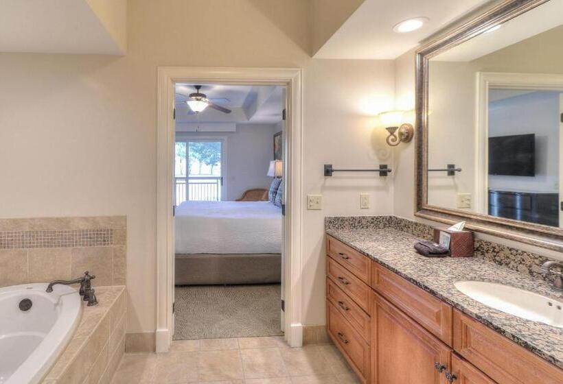2 Bedrooms Apartment River View, Riverstone Condo Resort & Spa