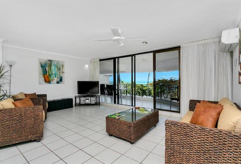 1 Bedroom Superior Apartment Sea View, Roydon Beachfront Apartments