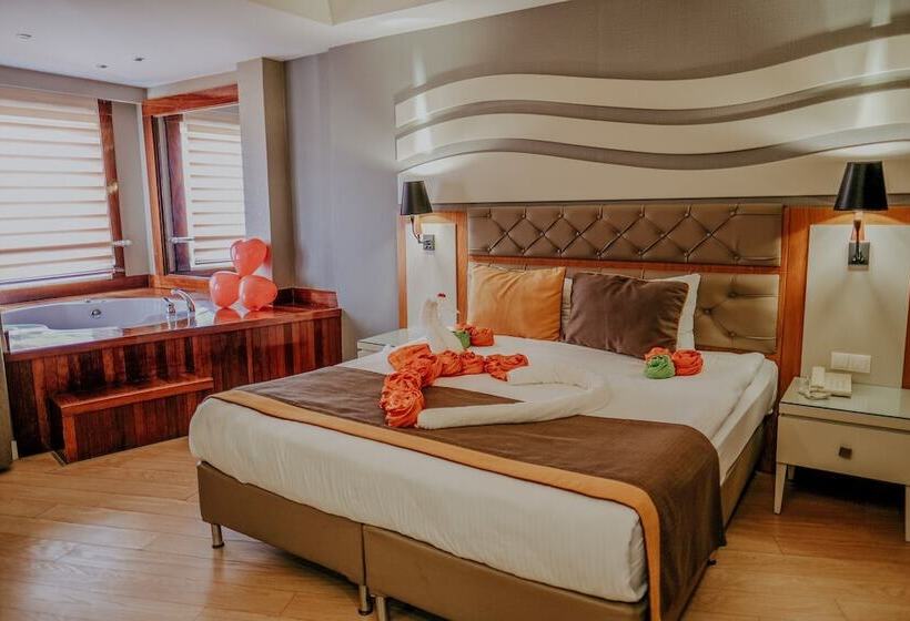 Chambre Standard avec Hidromassage, Saturn Palace Resort   All Inclusive