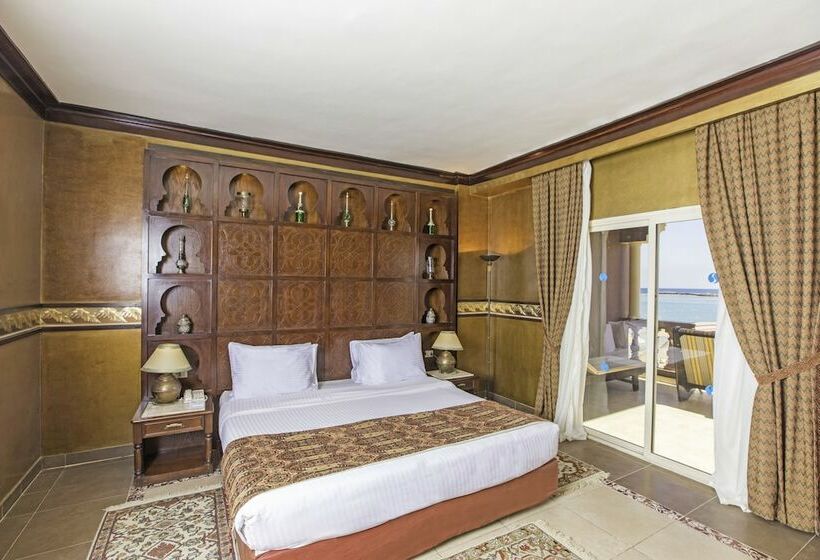 سوئیت اجرایی با چشم‌انداز دریا, Sunrise Mamlouk Palace Resort