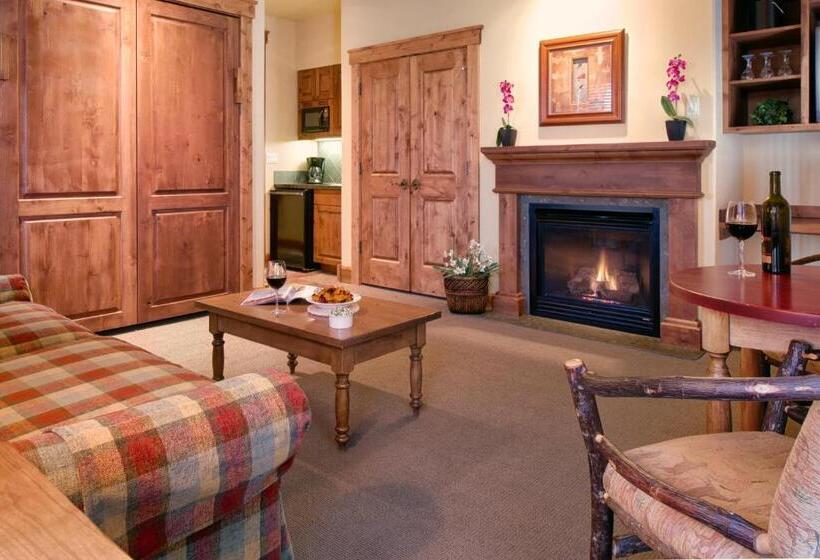 استودیو استاندارد با چشم‌انداز, The Rockwell Inn