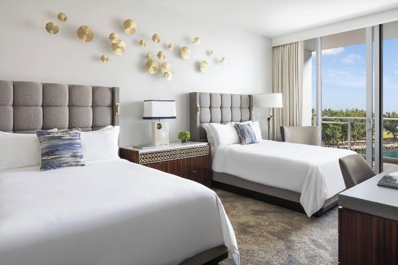 اتاق استاندارد با تخت دو نفره بزرگ, The Ritzcarlton Bal Harbour, Miami