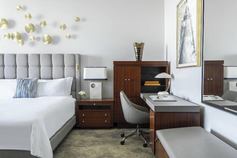 اتاق استاندارد با چشم‌انداز, The Ritzcarlton Bal Harbour, Miami