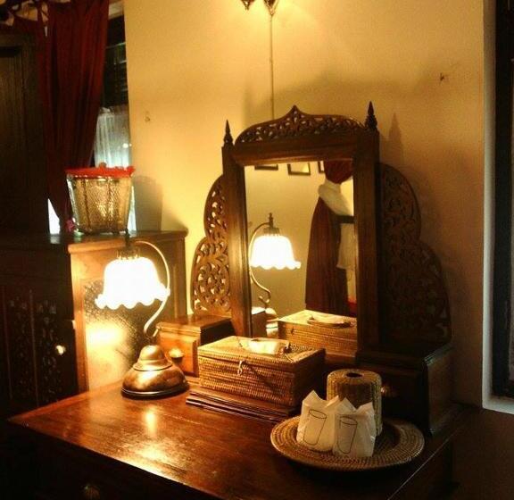 اتاق استاندارد, Tri Yaan Na Ros Colonial House