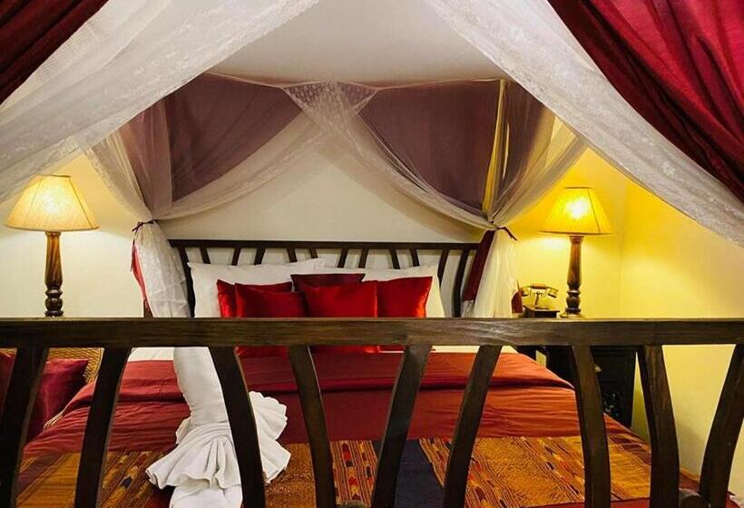 اتاق استاندارد, Tri Yaan Na Ros Colonial House
