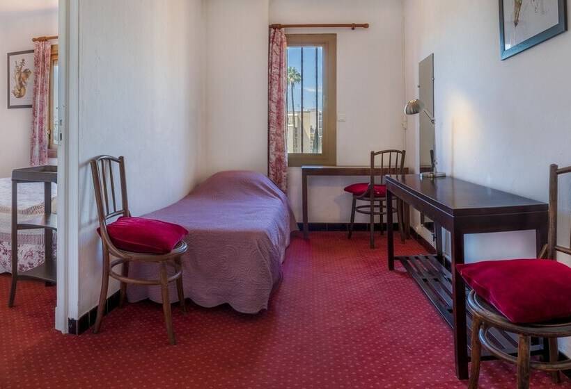 سوییت جونیور, Villa Nina