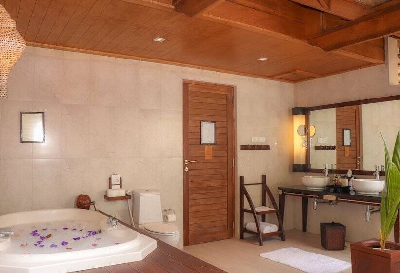 プール付き１ベッドルームヴィラ, Kuredu Island Resort And Spa