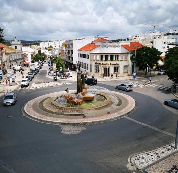 اتاق لوکس با بالکن, Downtown Loule