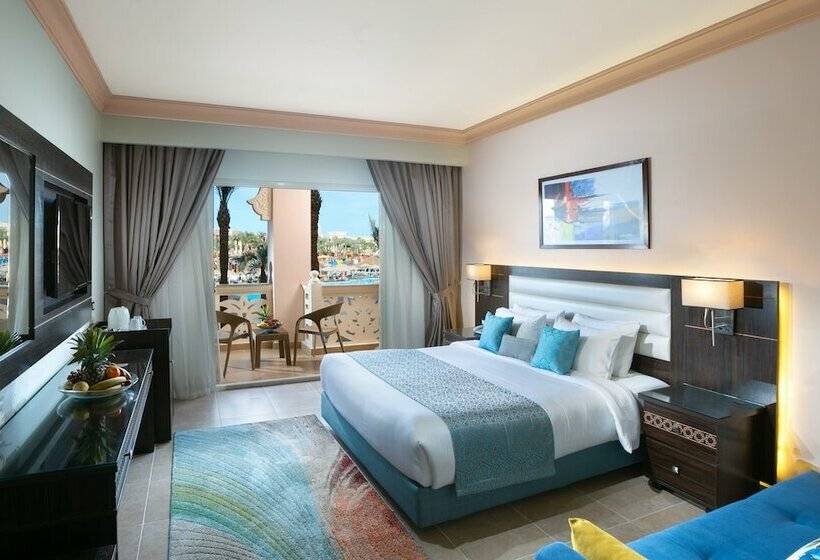 اتاق لوکس با چشم‌انداز دریا, Pickalbatros Palace   Aqua Park Hurghada