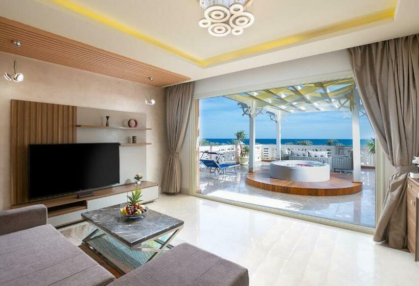 Suite Vista Mare con Idromassaggio, Pickalbatros Palace Hurghada