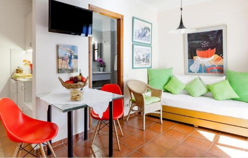 스탠다드 스튜디오, Calergi Residence Monthly Offers