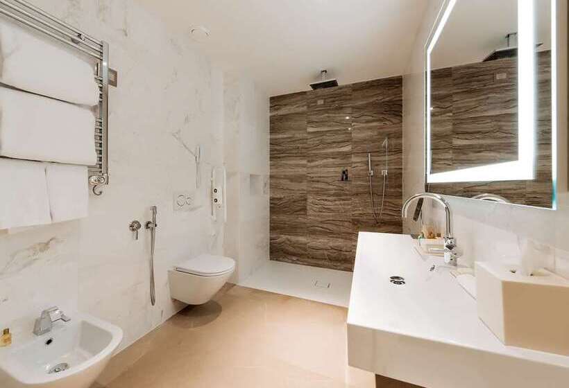 اتاق لوکس با تخت بزرگ, Conrad Indianapolis