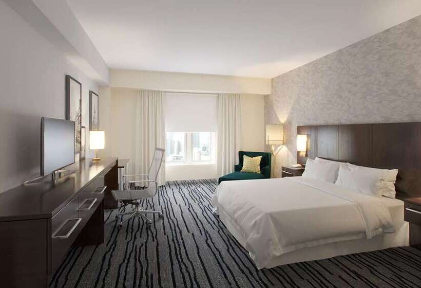 سوئیت با تخت بزرگ, Conrad Indianapolis
