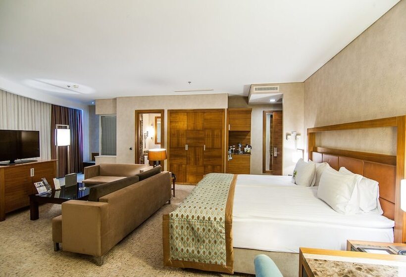 سوییت جونیور, Dedeman Konya Hotel Convention Center