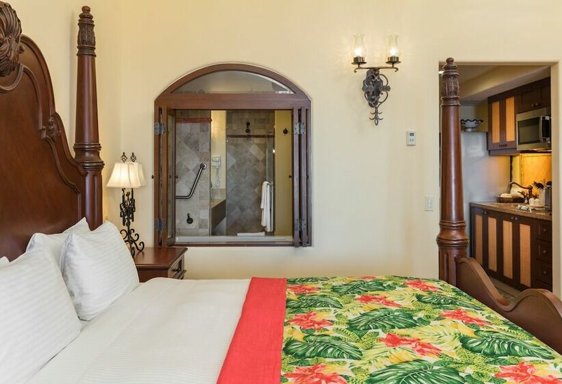 سوییت خانوادگی, Hacienda Encantada Resort & Residences