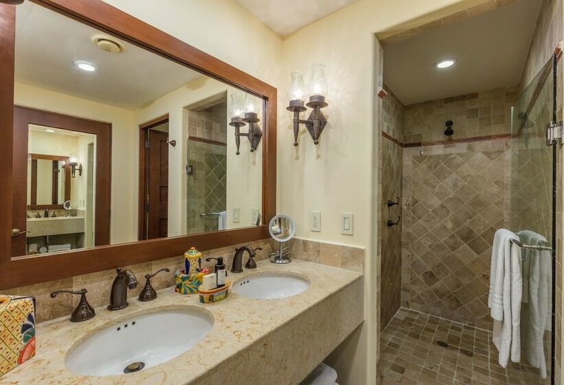 سوییت خانوادگی, Hacienda Encantada Resort & Residences
