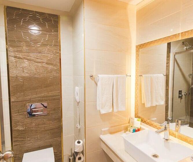 اتاق استاندارد یک نفره, L'Oceanica Beach Resort