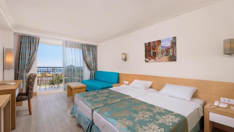 اتاق استاندارد, L'Oceanica Beach Resort