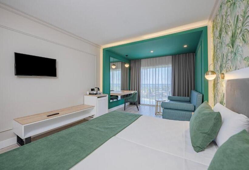 اتاق استاندارد یک نفره, L'Oceanica Beach Resort