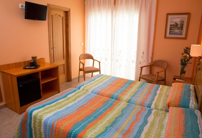 اتاق استاندارد با بالکن, Noguera El Albir