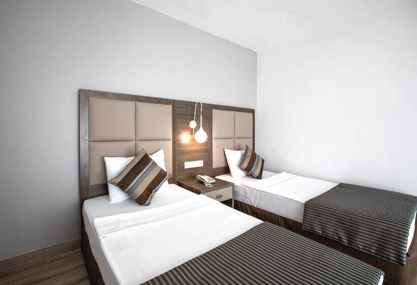 اتاق خانوادگی, Palm Wings Ephesus Beach Resort