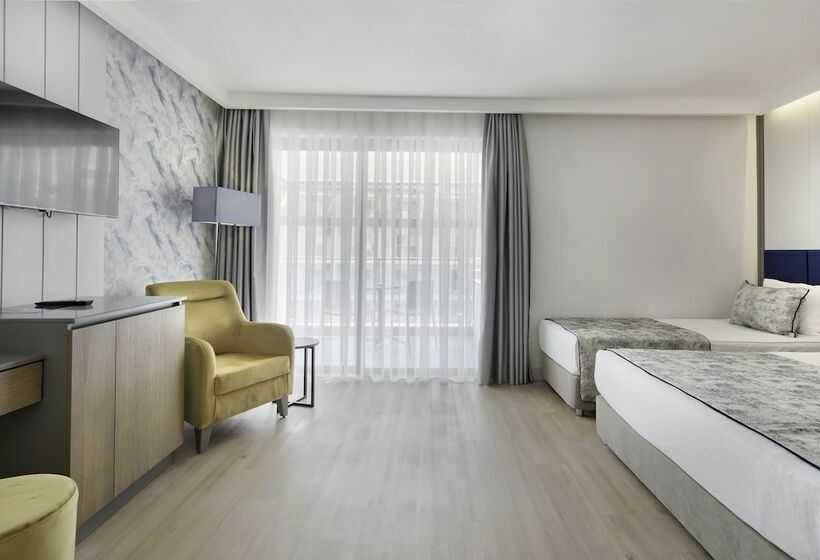 اتاق استاندارد سه نفره, Sealife Kemer Resort Hotel   All Inclusive