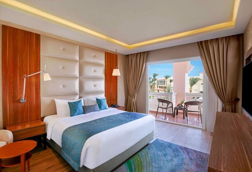 سوئیت با چشم‌انداز, Pickalbatros Palace   Aqua Park Hurghada