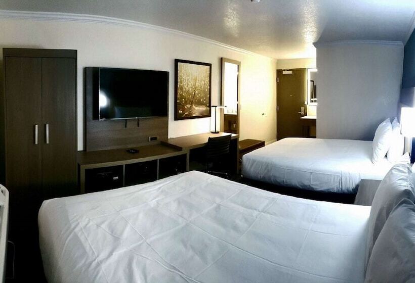 带2个双人床的标准工作室, Comfort Inn