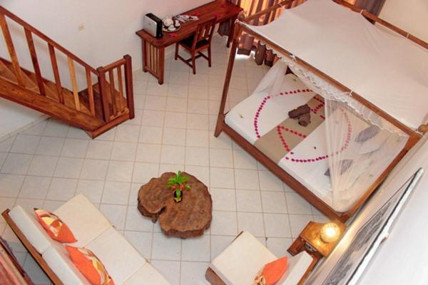 بنگله خانوادگی, Vanivola & Spa