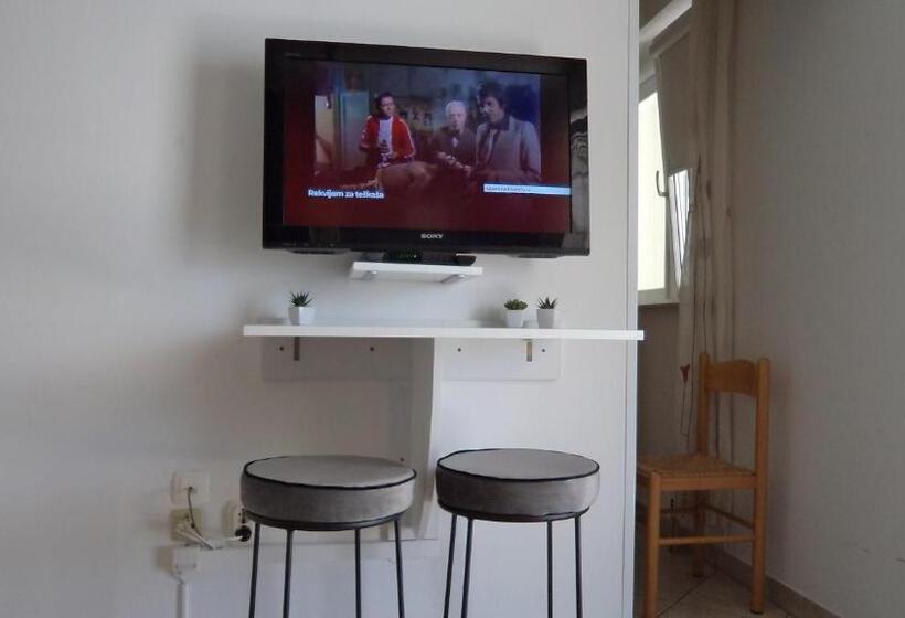 آپارتمان 1 خوابه با چشم‌انداز باغ, Villa Elly