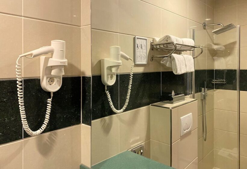 اتاق اکونومی, Xo Hotels Blue Square