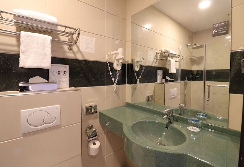 اتاق استاندارد یک نفره, Xo Hotels Blue Square