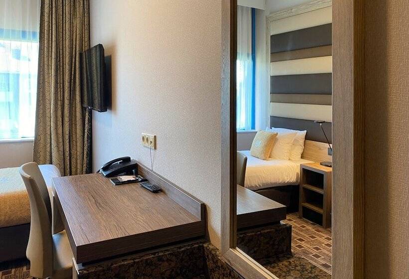 اتاق استاندارد یک نفره, Xo Hotels Blue Square
