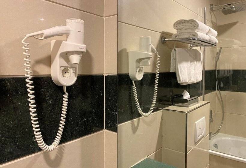 اتاق استاندارد چهار تخته, Xo Hotels Blue Square