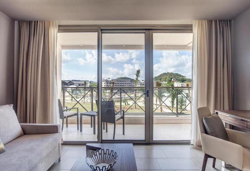 سوئیت جونیور کلوب با چشم‌انداز دریا, Royalton Saint Lucia, An Autograph Collection - All Inclusive Resort
