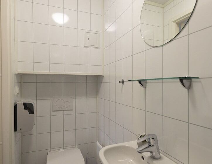 Номер Стандарт, Vikingskipet Hotell