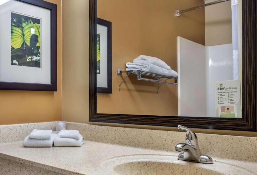 Deluxe Studio, Extended Stay America Suites  Orlando  Maitland  1776 Pembrook Dr