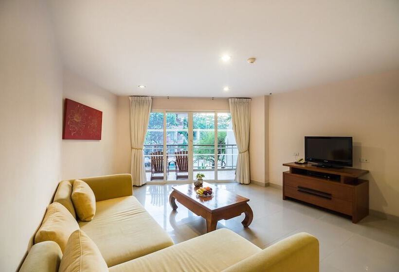 سوییت جونیور با چشم‌انداز استخر, Bella Villa Cabana