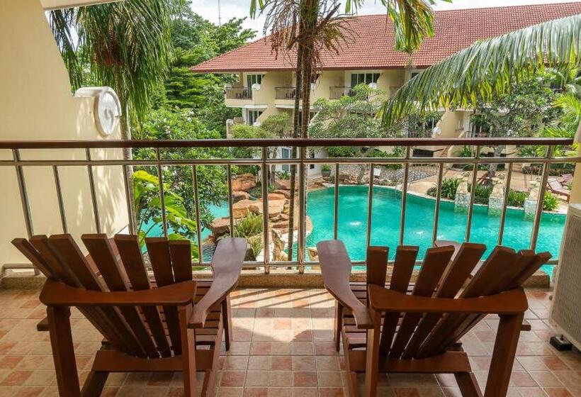 اتاق لوکس با چشم‌انداز استخر, Bella Villa Cabana