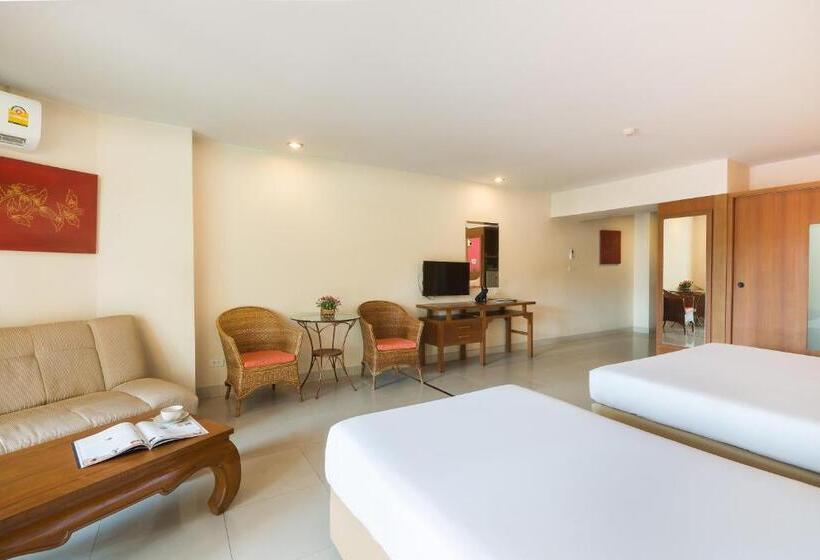 اتاق لوکس با چشم‌انداز استخر, Bella Villa Cabana