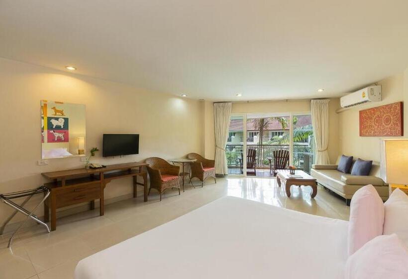 اتاق لوکس با چشم‌انداز استخر, Bella Villa Cabana