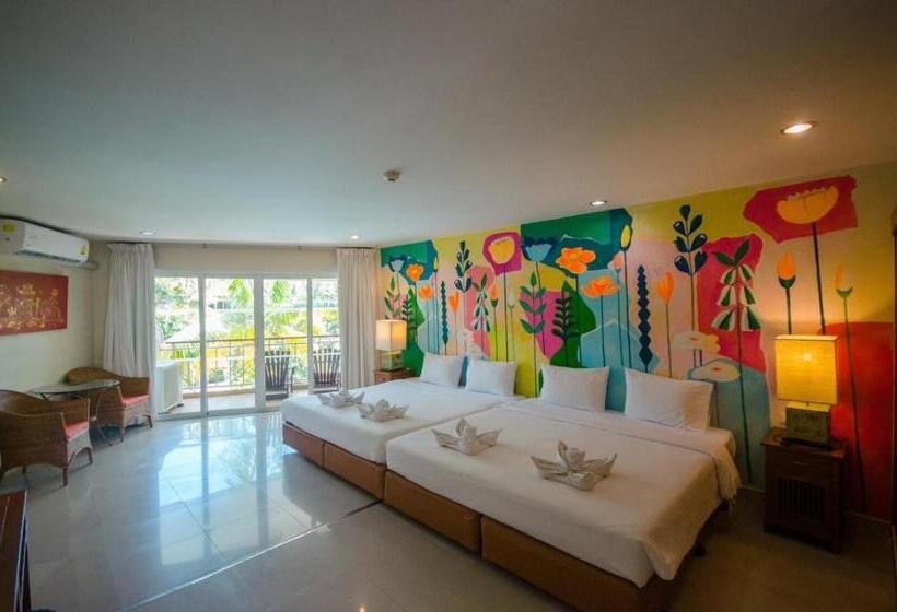 اتاق لوکس با چشم‌انداز استخر, Bella Villa Cabana