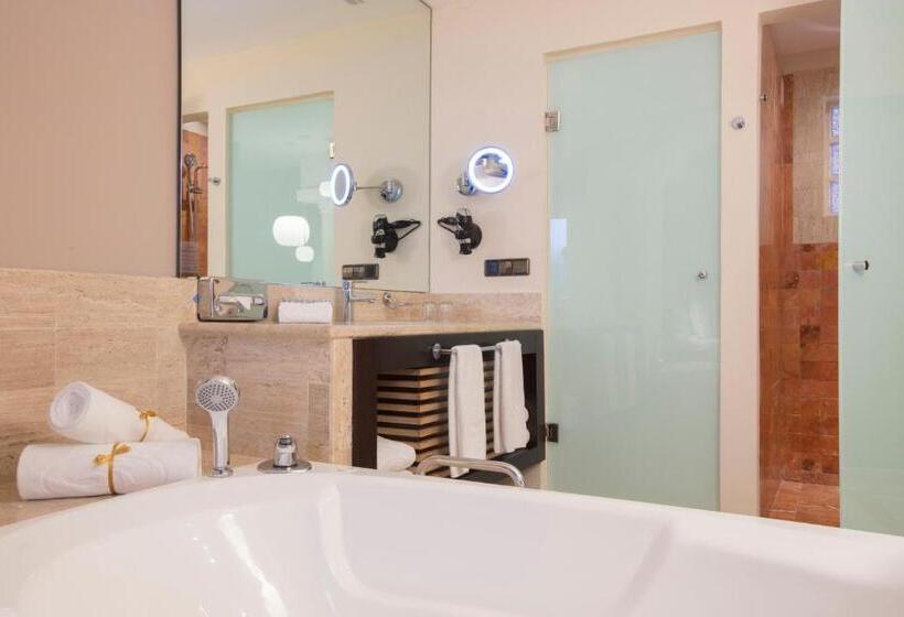 سوییت جونیور, Grand Palladium White Sand Resort & Spa   All Inclusive