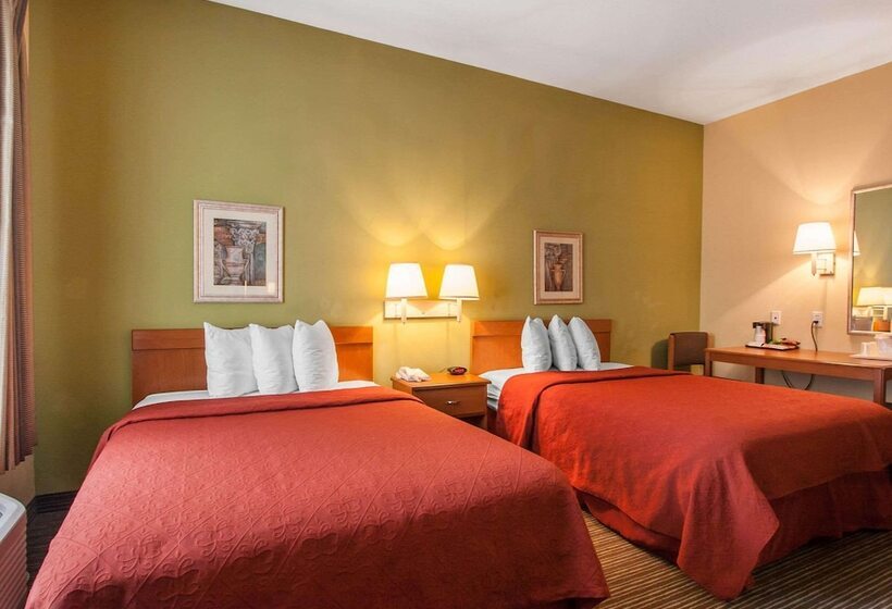 Standard Room 2 Double Beds, Quality Inn Joplin I44