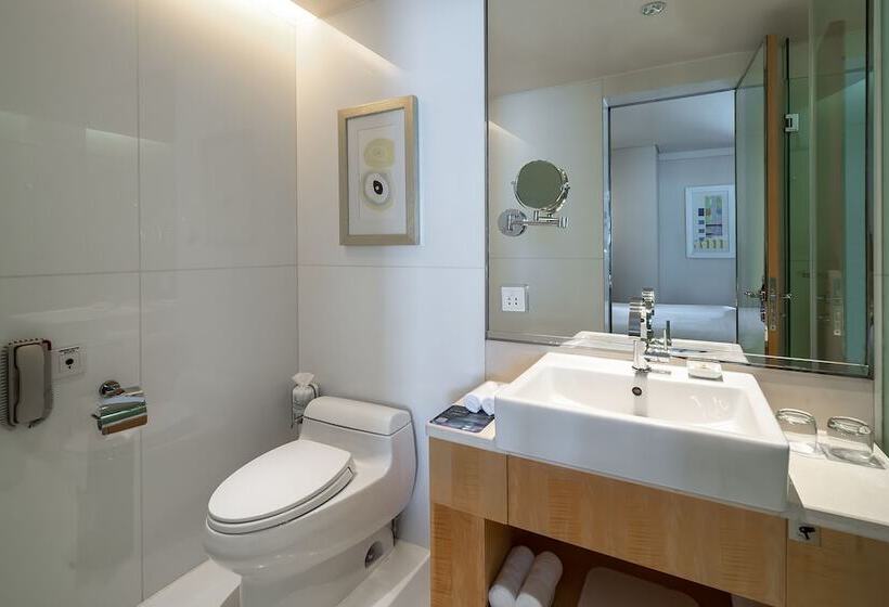 اتاق لوکس, Renaissance Shanghai Yu Garden Hotel On The Bund
