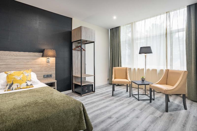 اتاق کلاب, Renaissance Shanghai Yu Garden Hotel On The Bund