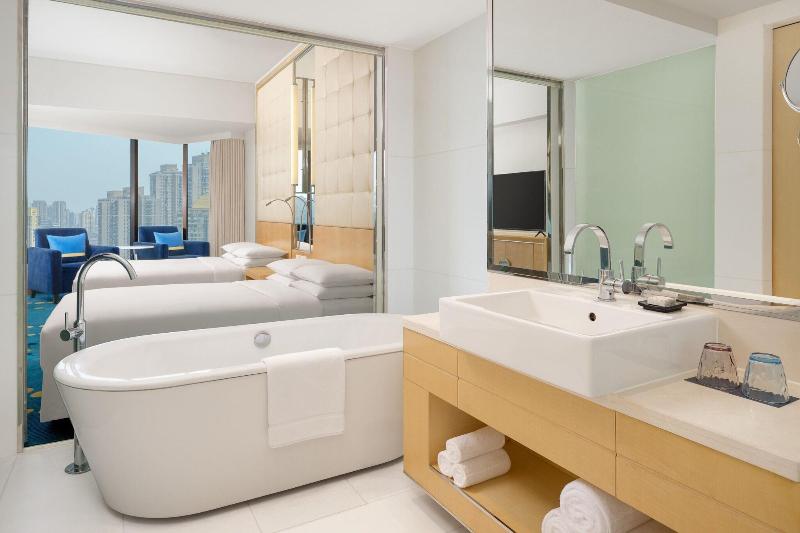 اتاق کلاب, Renaissance Shanghai Yu Garden Hotel On The Bund