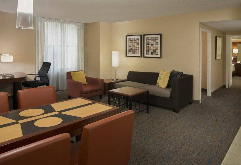 2 Bedroom Suite, Residence Inn By Marriott Toronto Downtown/entertainment District